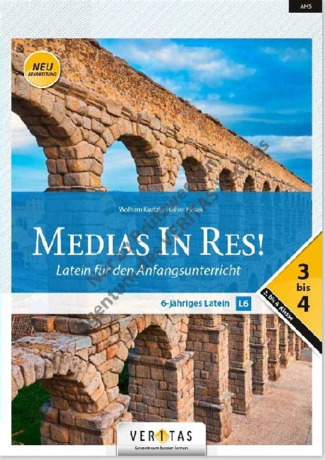 in media res books.